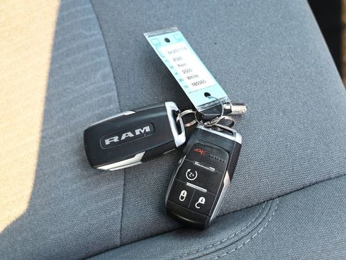 Used 2020 RAM 2500 Big Horn w/ Level 1 Equipment Group image 41