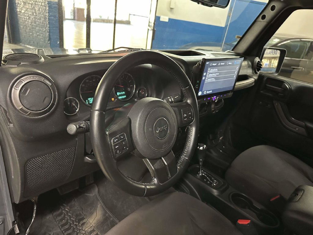 Used 2018 Jeep Wrangler Unlimited Sport S AWD/4WD image 15