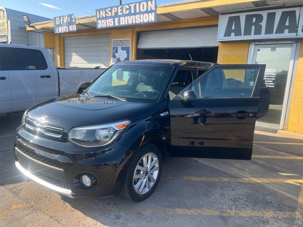 Used 2018 Kia Soul + FWD image 8
