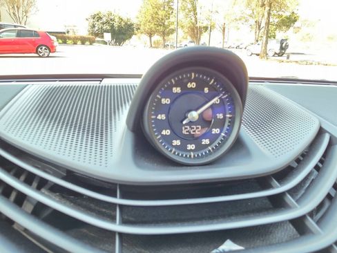 Used 2023 Porsche Taycan 4S image 90