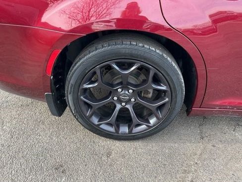 Used 2019 Chrysler 300 Touring w/ Sport Appearance Package image 41