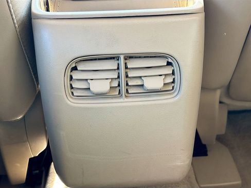 Used 2011 Buick Lucerne CXL w/ Driver Confidence Package image 21