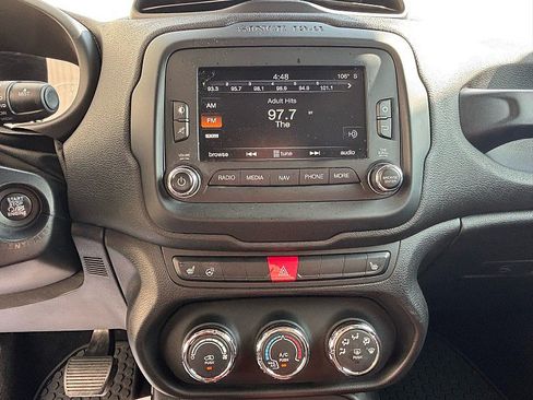 Used 2016 Jeep Renegade Trailhawk AWD/4WD image 13