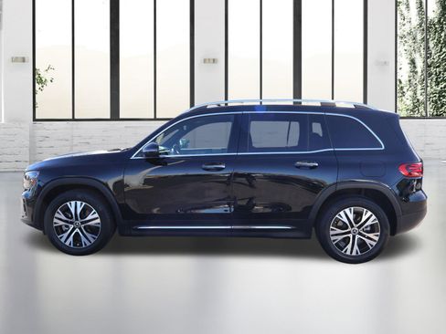 Certified 2024 Mercedes-Benz GLB 250 image 2