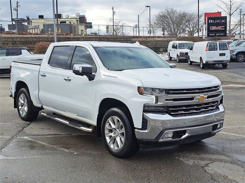 Used 2022 Chevrolet Silverado 1500 LTZ image 3