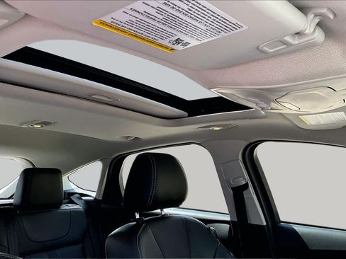 Used 2013 Ford Focus Titanium FWD image 14