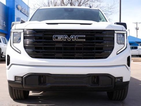 New 2026 GMC Sierra 1500 Elevation w/ Preferred Package AWD/4WD image 9