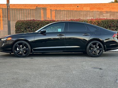 Used 2025 Honda Accord Sport image 7