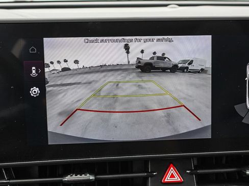 Used 2025 Kia Sportage EX FWD image 24