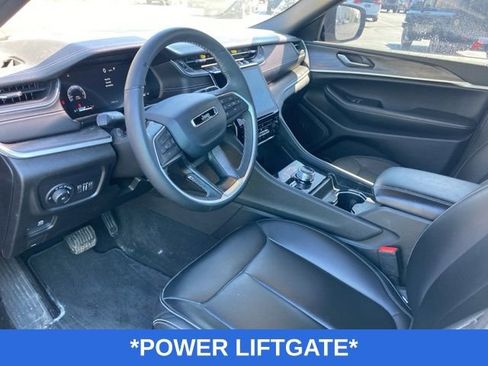 Used 2025 Jeep Grand Cherokee L Limited w/ Black Appearance Package image 6