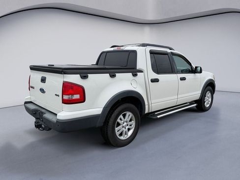 Used 2010 Ford Explorer Sport Trac XLT image 5