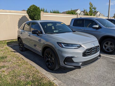 Used 2024 Honda HR-V Sport image 15