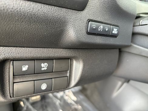 Used 2025 Nissan Leaf S FWD image 35