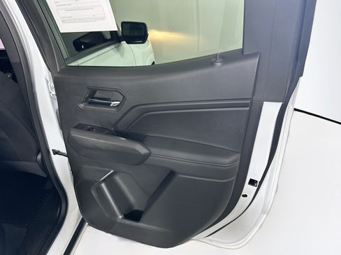 Used 2023 Chevrolet Colorado LT w/ LT Convenience Package II RWD image 28