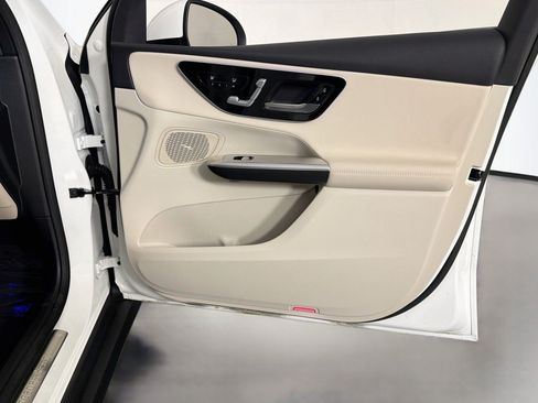 Certified 2026 Mercedes-Benz GLC 300 image 24