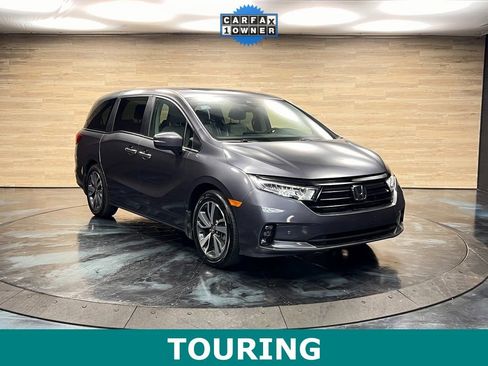 Used 2024 Honda Odyssey Touring image 1