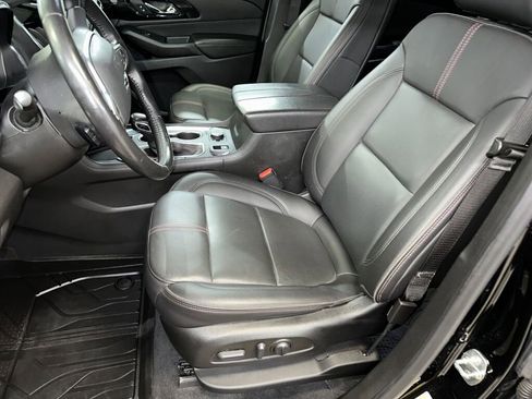 Certified 2022 Chevrolet Traverse RS w/ LPO, Floor Liner Package image 2