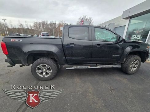 Used 2015 Chevrolet Colorado Z71 AWD/4WD image 11