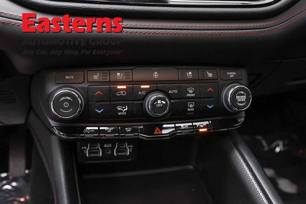 Used 2024 Dodge Durango GT AWD/4WD image 21