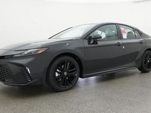 New 2026 Toyota Camry SE image 17