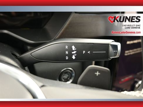 New 2026 GMC Acadia Denali Ultimate w/ LPO, Floor Liner Package AWD/4WD image 16