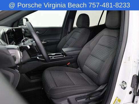 Used 2026 Chevrolet Equinox LT AWD/4WD image 5