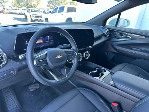 Used 2024 Chevrolet Blazer EV LT AWD/4WD image 11