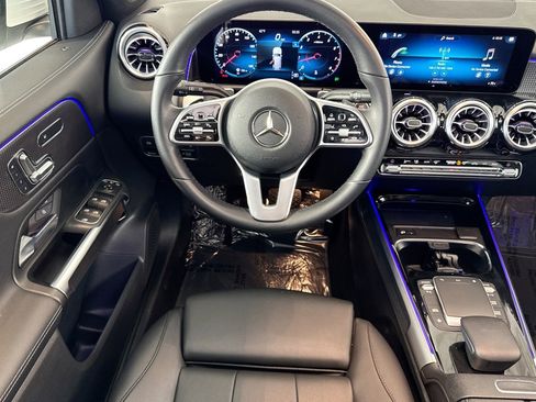 Certified 2022 Mercedes-Benz GLB 250 4MATIC image 21