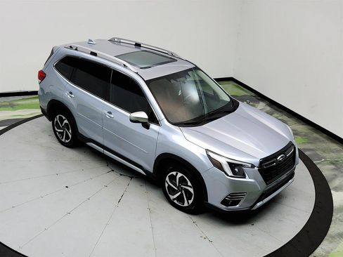 Used 2022 Subaru Forester Touring AWD/4WD image 35