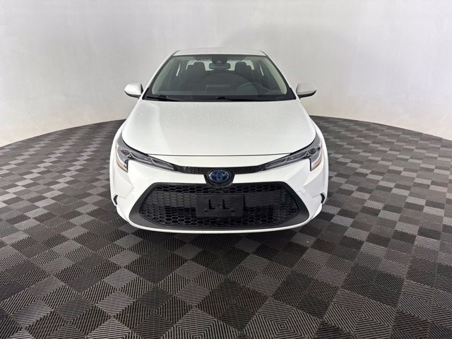 Used 2022 Toyota Corolla LE w/ Body Protection Package (TMS) FWD image 3