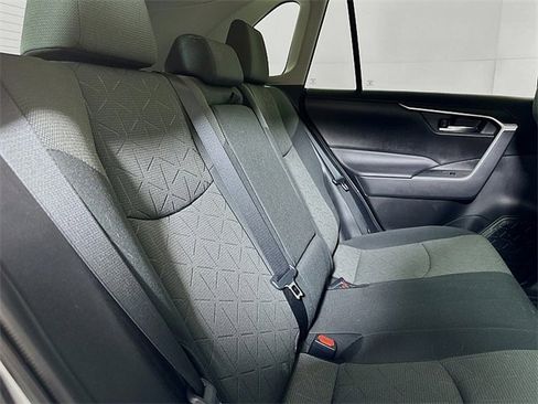 Used 2022 Toyota RAV4 XLE image 24