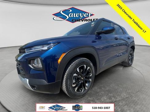 Used 2023 Chevrolet TrailBlazer LT FWD image 1
