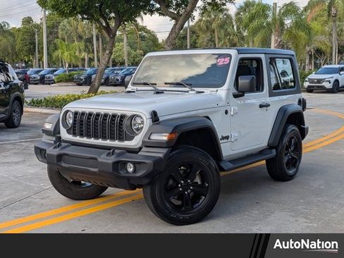 Used 2025 Jeep Wrangler Sport AWD/4WD image 1