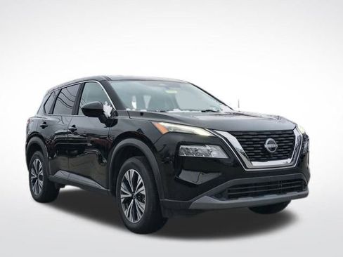 Used 2023 Nissan Rogue SV image 1