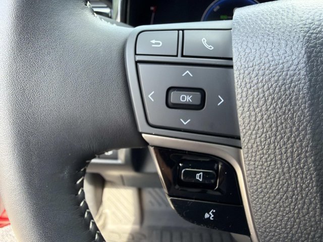 Used 2026 Toyota Camry SE FWD image 25