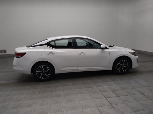 Used 2025 Nissan Sentra SV image 10