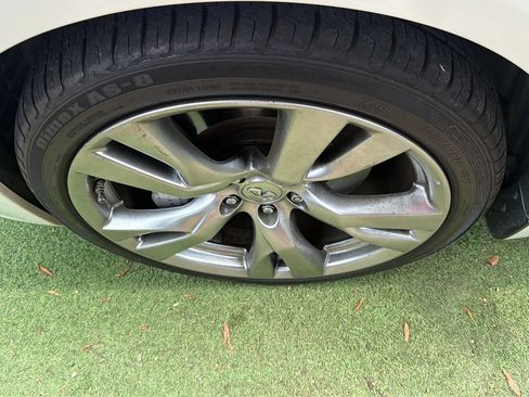 Used 2016 INFINITI Q70 L 3.7 w/ Deluxe Touring Package RWD image 34