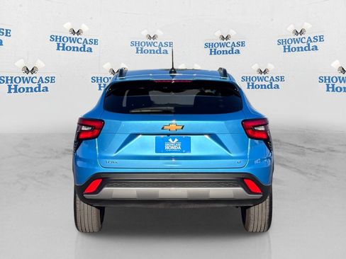 Used 2025 Chevrolet Trax LT w/ Driver Confidence Package FWD image 7