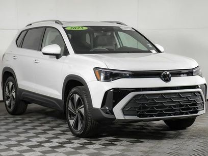 New 2025 Volkswagen Taos SE