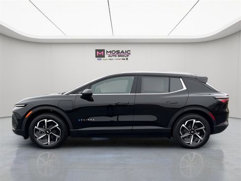 New 2026 Chevrolet Equinox EV LT image 4