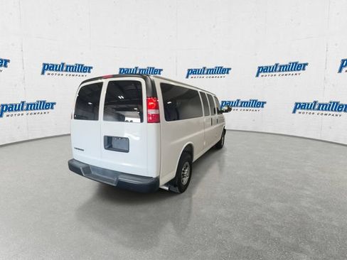 Used 2025 Chevrolet Express 3500 LS RWD image 10