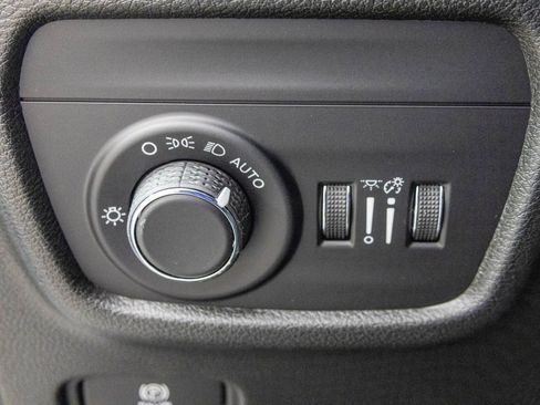 New 2025 Jeep Grand Cherokee Laredo image 20