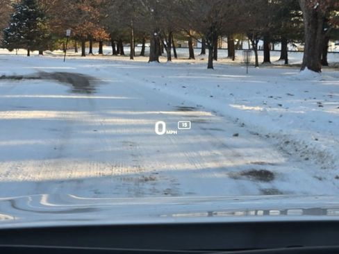 Used 2025 Buick Envision Preferred image 32