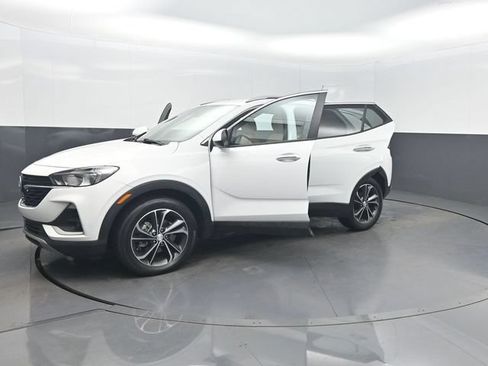 Used 2020 Buick Encore GX Select FWD image 37
