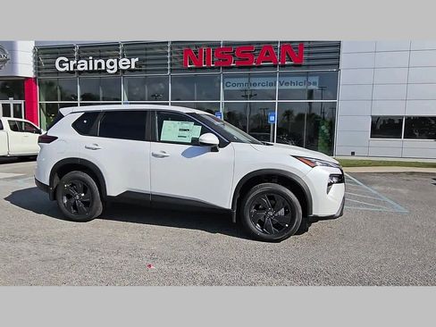 New 2026 Nissan Rogue SV FWD image 36