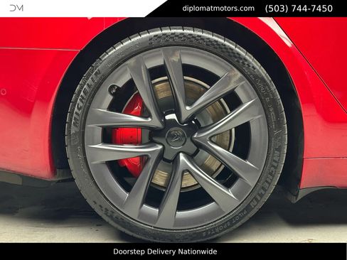 Used 2021 Tesla Model S Plaid image 35