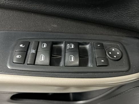 Used 2017 Jeep Cherokee Sport AWD/4WD image 20