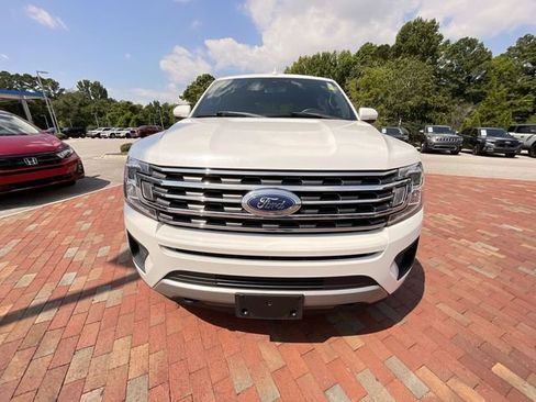 Used 2020 Ford Expedition XLT w/ Equipment Group 202A AWD/4WD image 26