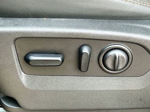 Used 2020 GMC Sierra 1500 AT4 w/ AT4 Premium Package image 11