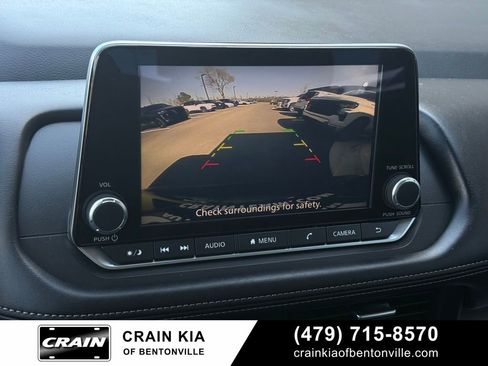 Used 2024 Nissan Rogue SV image 17